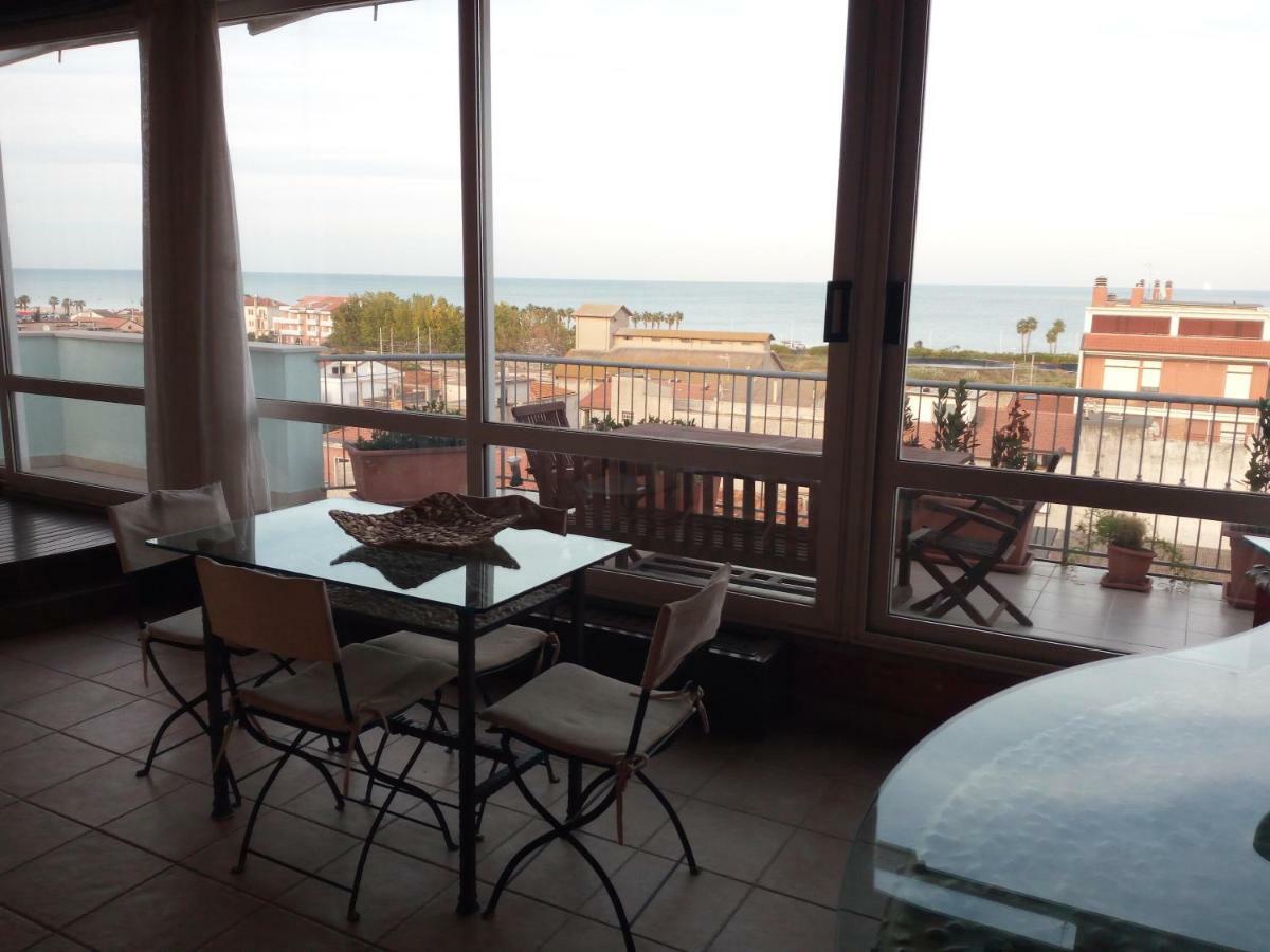 Sky Wellness Apartment Porto SantʼElpidio エクステリア 写真